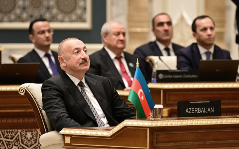 İlham Əliyev “Gələcəyin İrsi” Beynəlxalq Mükafatının təqdimat mərasimində - FOTOLAR