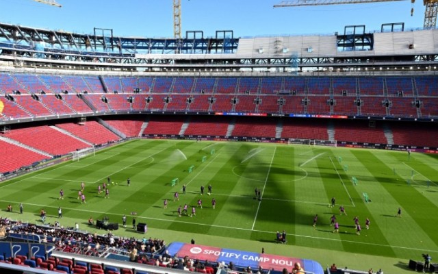 Barselona doğma stadionuna qayıdır