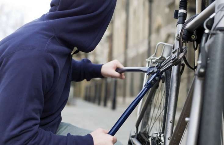 Velosiped və mobil telefon oğurlayanlar SAXLANILDI