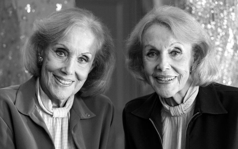 Məşhur əkiz bacılar eyni gündə öldülər