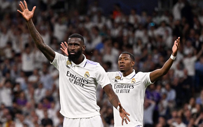 “Real” iki futbolçusu ilə yollarını ayıracaq