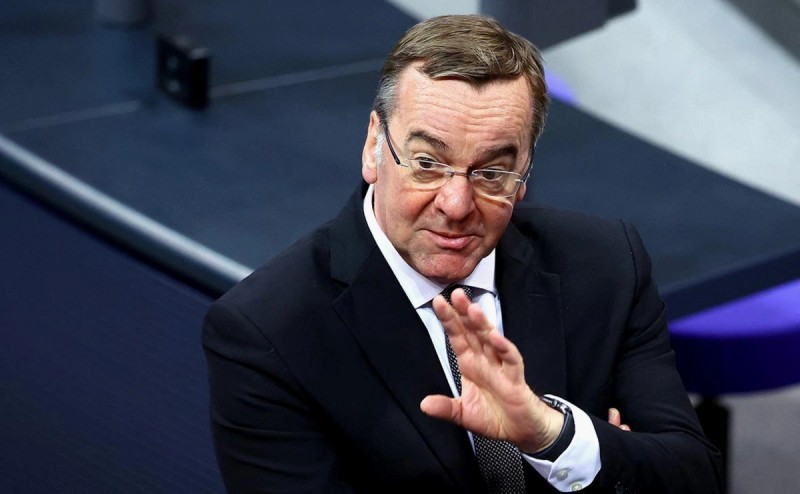 Pistorius Rusiya ilə müharibə ehtimalından danışıb