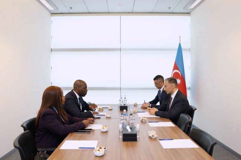 Azərbaycan ilə Qabon əməkdaşlıq məsələlərini müzakirə edib