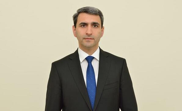 Rövşən Rüstəmov onun vəzifəsini yüksəltdi