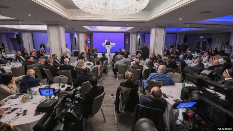 Paşinyan: Ermənistan ilk dəfə olaraq sülh şəraitində yaşayır