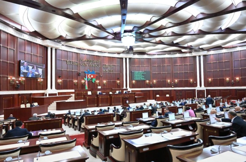 Büdcə müzakirəsinin ikinci günü