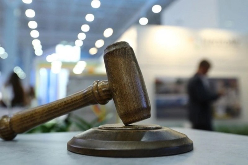 Daha 54 nəqliyyat vasitəsi hərraca çıxarılacaq