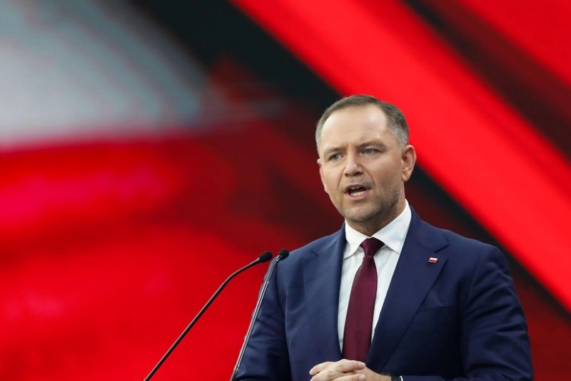 Polşa prezidenti sosial şəbəkələrdə təhdidlər alıb