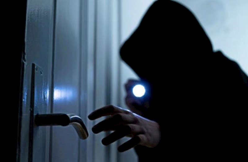 Bakıda şirkətdən 20 min manatlıq oğurluq