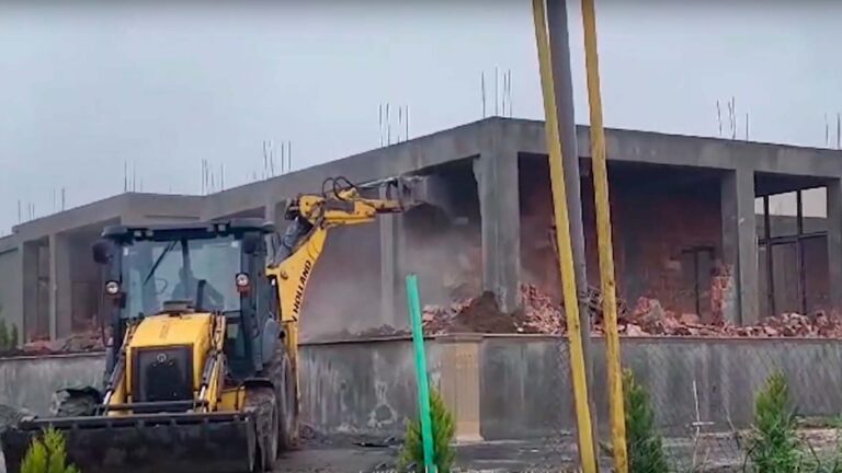 441 qanunsuz tikili sökülüb - RƏSMİ