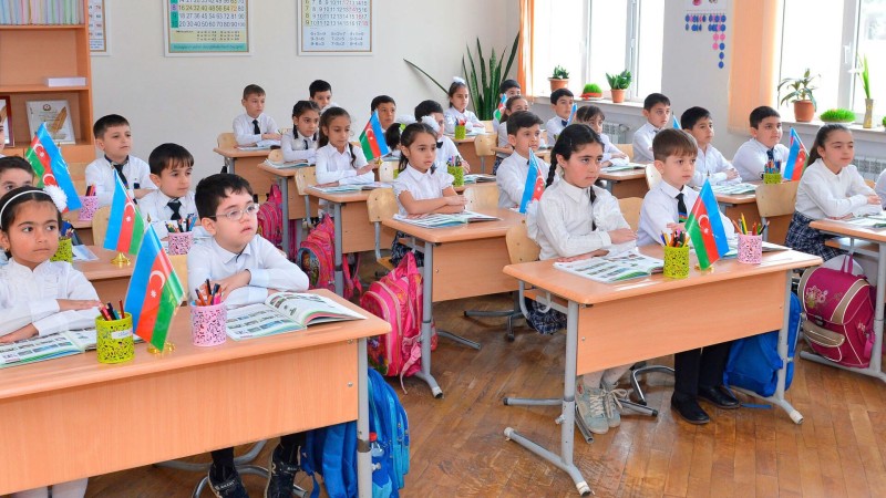 Məktəblərdə payız tətili başa çatdı