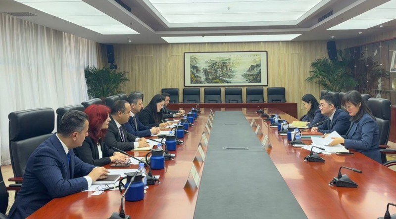 Ə.Əliyev adına Azərbaycan Dövlət Həkimləri Təkmilləşdirmə İnstitutunun nümayəndə heyəti Pekində - FOTOLAR