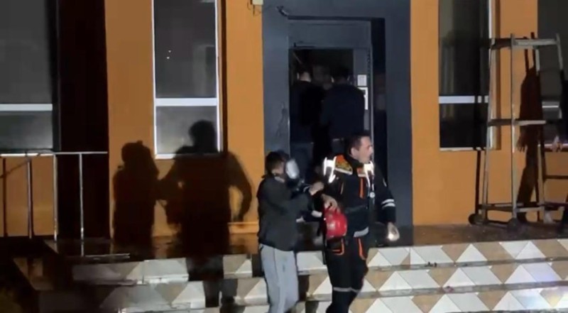 Yanğında tüstüdən zəhərlənənlərin SON DURUMU