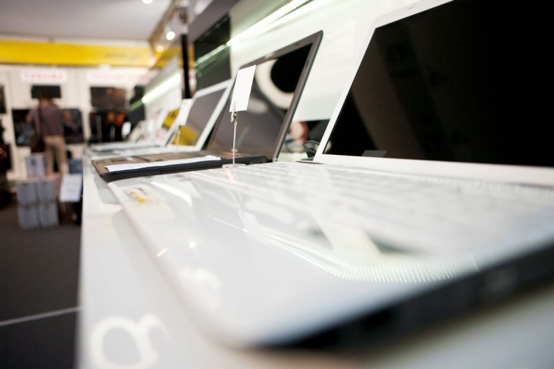 Azərbaycanda kompüter, elektron və optik məhsulların istehsalı 100%-ə yaxın artıb