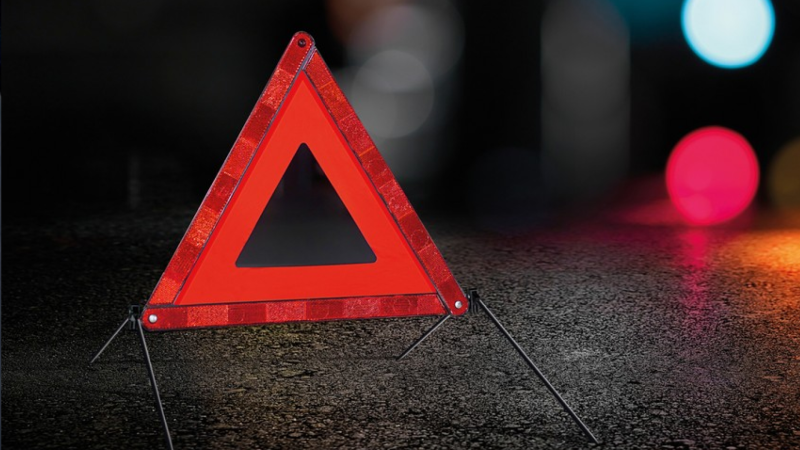 Ucarda traktorla maşın toqquşub - FOTO