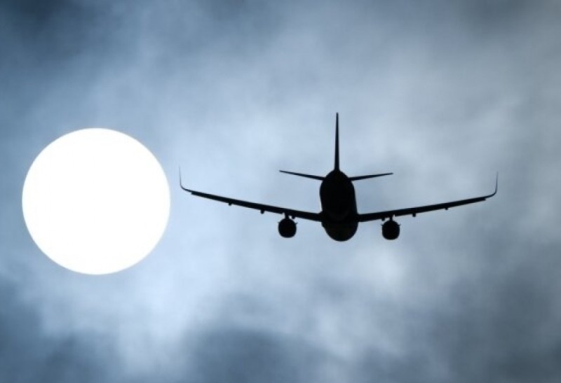 Latviya gecə uçuşlarına qadağa müddətini uzadıb