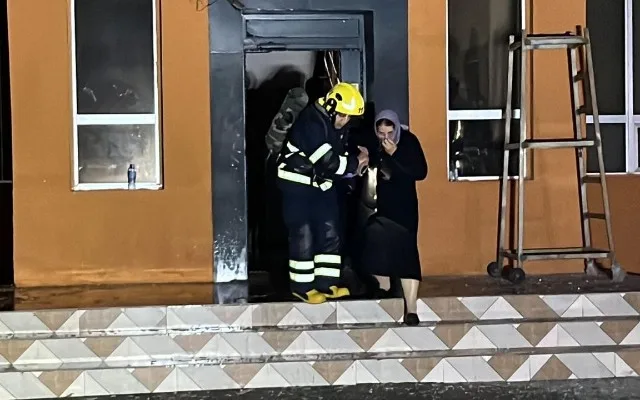 Yanğında xəsarət alanlardan 2-si evə buraxıldı