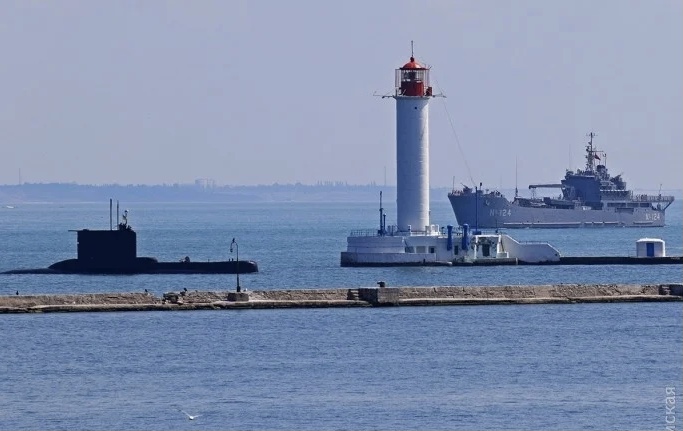 Rusiya Qara dənizdən Odessaya hücum etdi