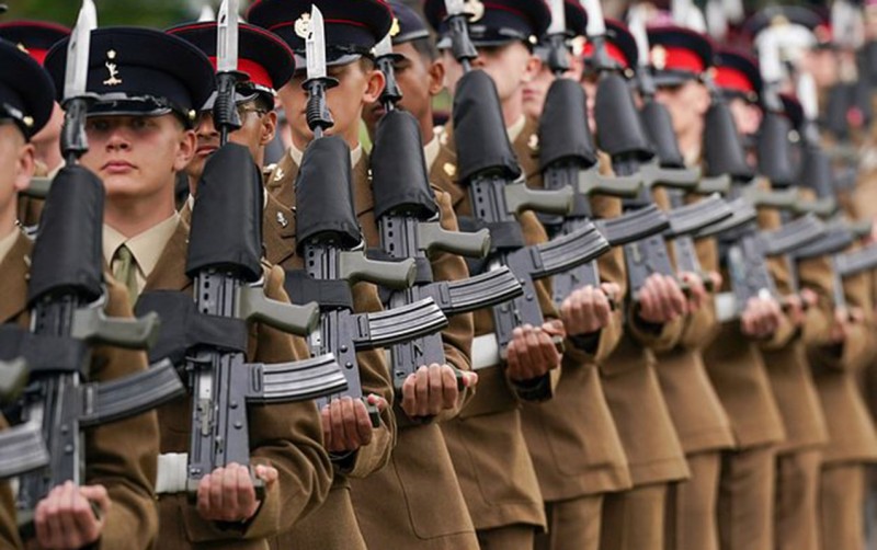 Ukraynaya əsgər göndərmək planlarını TƏSDİQLƏDİ