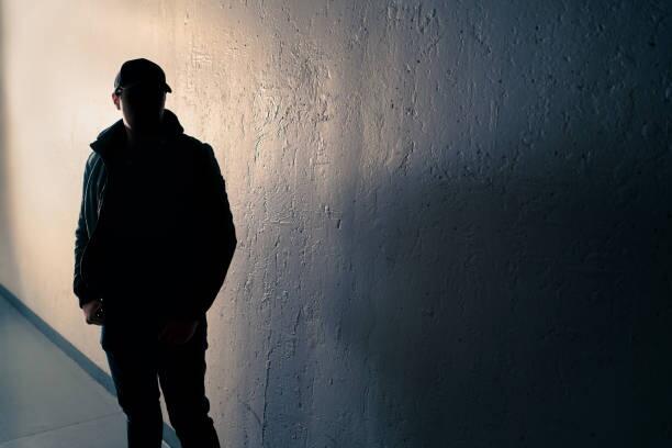 Şəmkirdə qardaş bacısını BIÇAQLADI