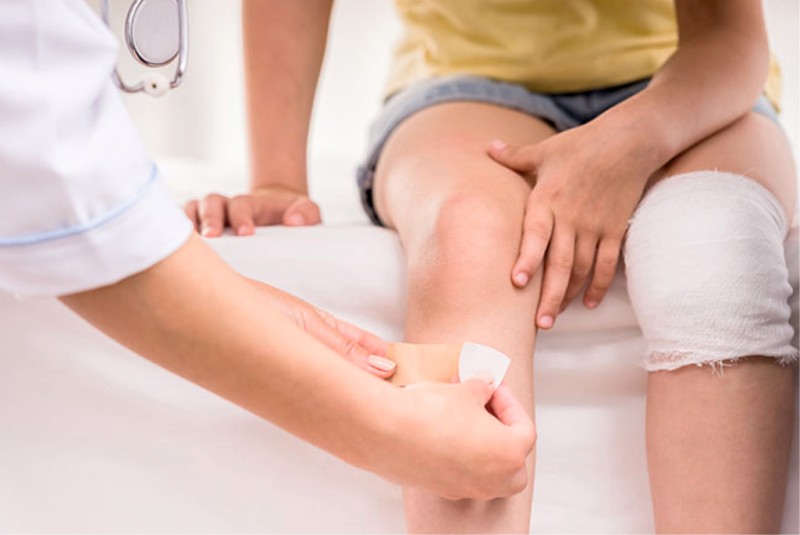 Travma alanda ilk nə etməliyik? - Baş həkimdən TÖVSİYƏLƏR