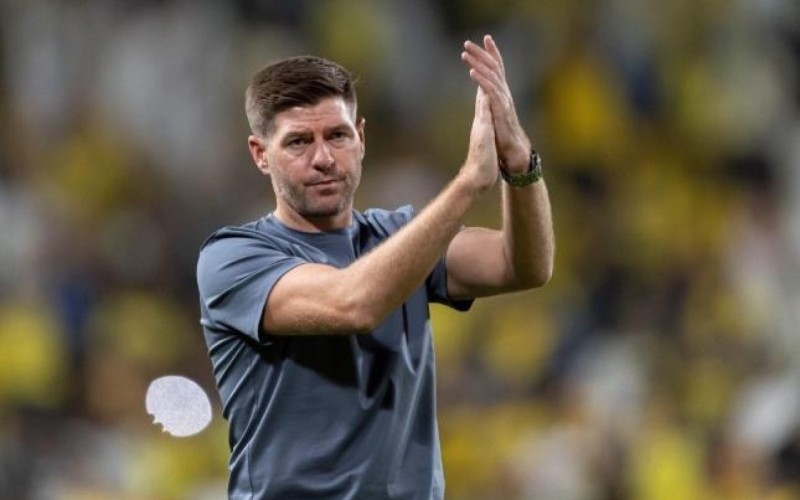 “Liverpul”un əfsanəsi işsiz qaldı