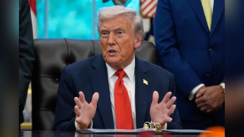 Tramp: Ukrayna ərazi güzəşti etməlidir