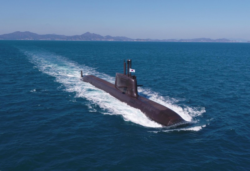 Cənubi Koreya köhnə sualtı qayığını Polşaya verir?