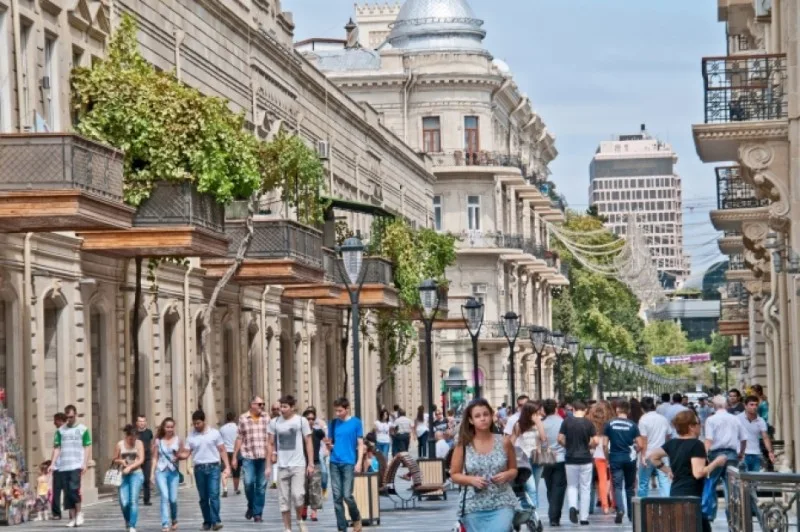 Bu il Azərbaycana nə qədər turist gəlib?