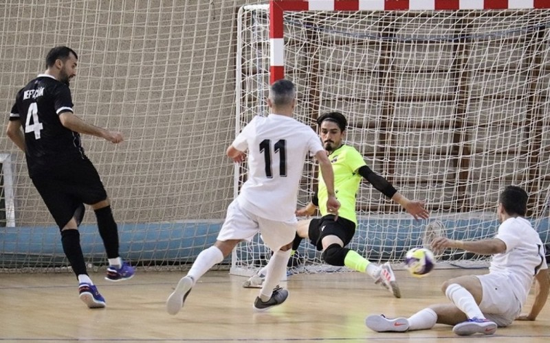 Araz-Naxçıvan 21 qolla qələbə qazandı