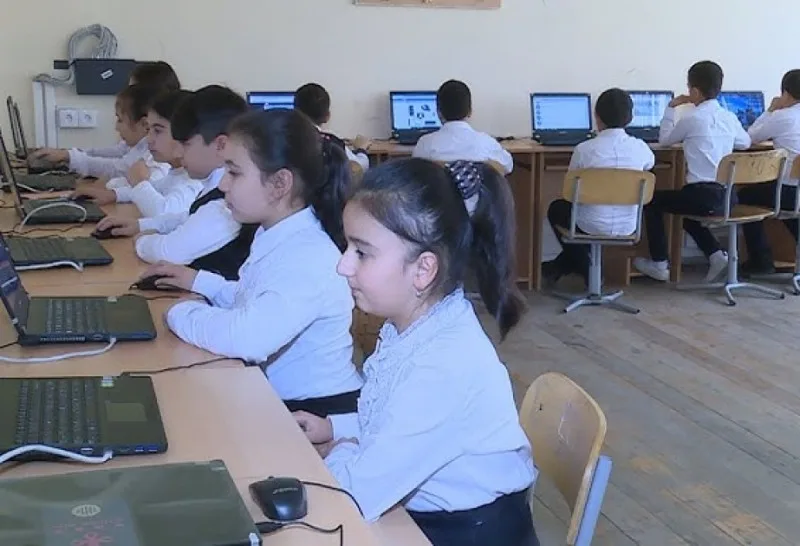 “Rəqəmsal məktəb” platformasına qoşulmaq məcburidir?