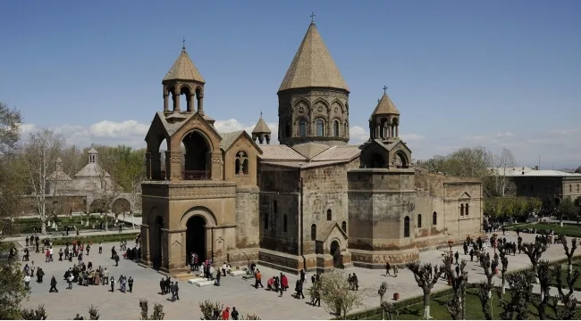 Erməni Apostol Kilsəsinin iclası keçirilir