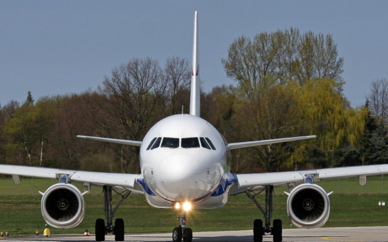 “Airbus” 6 min təyyarəni geri ÇAĞIRIR