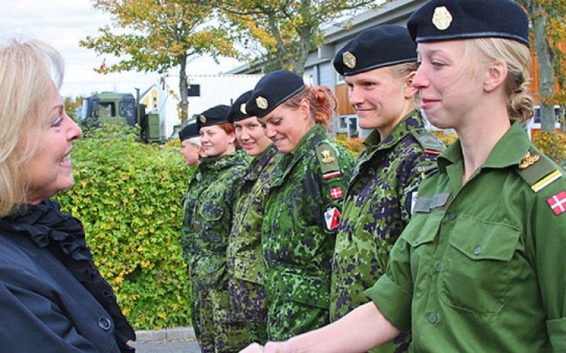 Bu ölkədə qadınlar lotereya ilə hərbiyə çağırılacaqlar