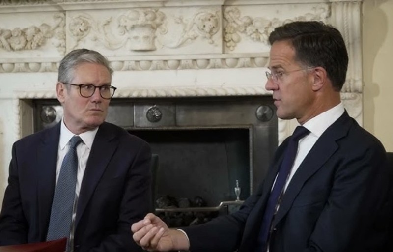 Starmer və Rütte Ukrayna ilə bağlı sülh danışıqlarının sürətləndiyini qeyd ediblər