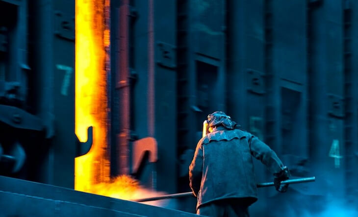 Əmək şəraiti ağır olan işçilər erkən pensiya hüququ qazana bilər