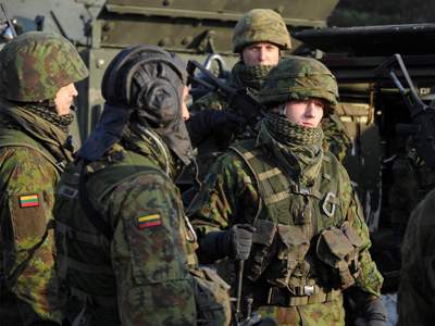 Litva hərbi ehtiyaclar üçün AK-dan 6,3 milyard avro kredit istəyib