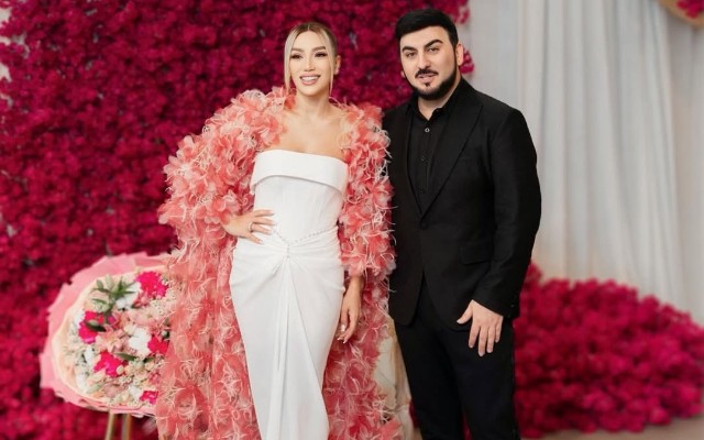 Röya keçmiş əri ilə bağlı xahiş etdi