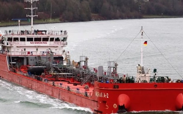 Partlayan tankerin sahibi Rusiya ilə əlaqəsini kəsdi