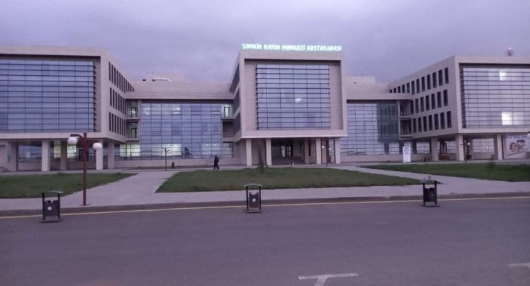 Şəmkirdəki qəzada xəsarət alanlardan XƏBƏR VAR - İkisinin vəziyyəti...