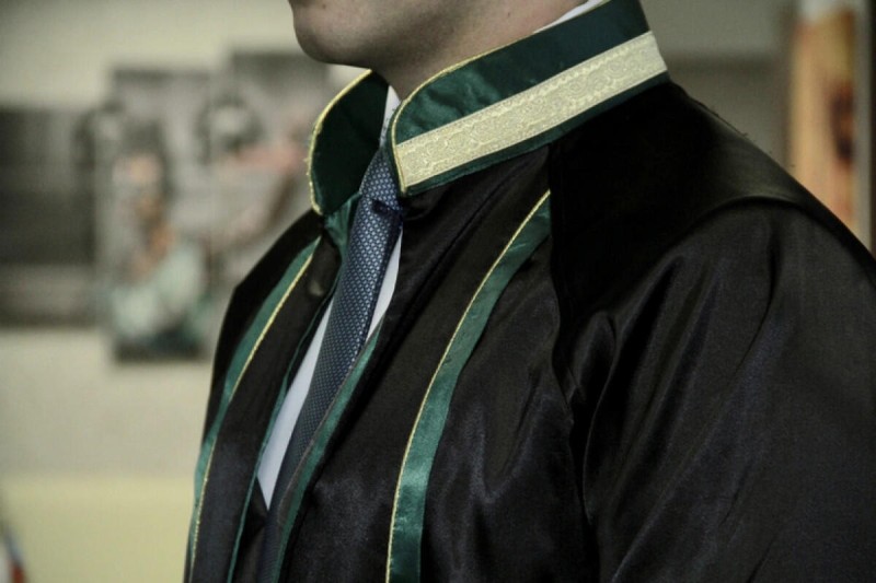 Bakıda vəkilə hücum edib xəsarət yetirdilər - FOTO