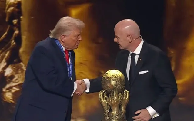 FIFA Sülh mükafatını Trampa verdi