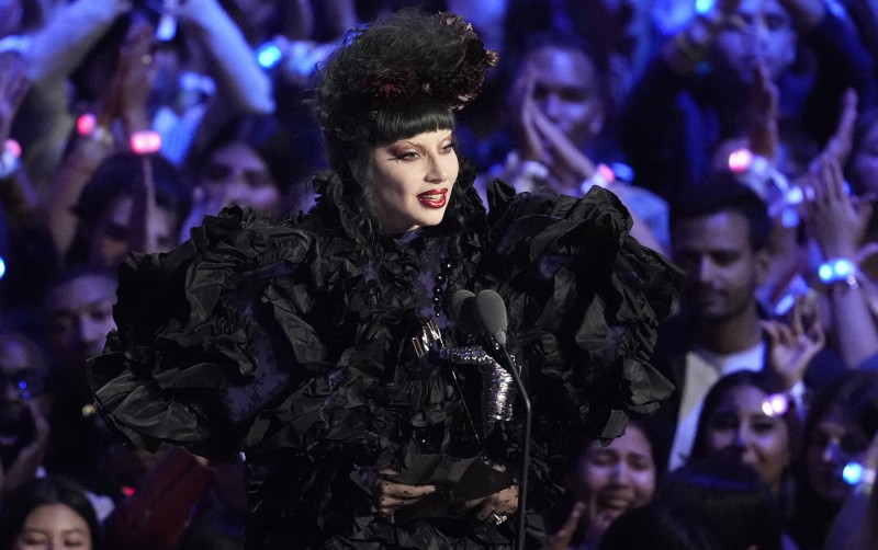 Mahnısı bu ilin ən yaxşı hiti seçildi