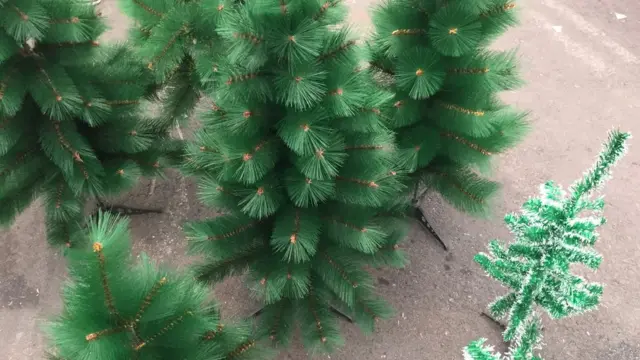 Yolkaya bu oyuncaqları asmaq olmaz - SƏBƏB