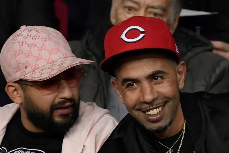 Yamalın atası tribunada qalmaqala qarışıb