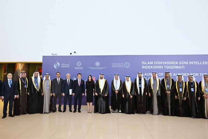 Leyla Əliyeva Bakıda keçirilən beynəlxalq konfransda iştirak edib - FOTOLAR