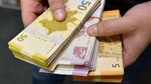 Bakıda pul tapıb telekanala məlumat verdi, cəzalandırıldı