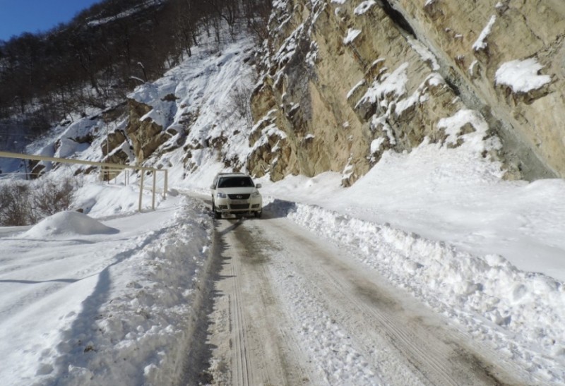 Köməksiz qalan macar turist xilas edildi