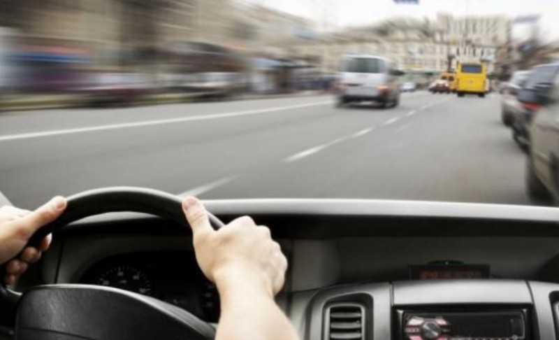 Narkotikin təsiri altında avtomobil idarə edən sürücü saxlanıldı 