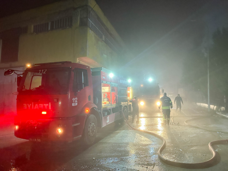 Türkiyədə fabrikdə yanğın olub - FOTO